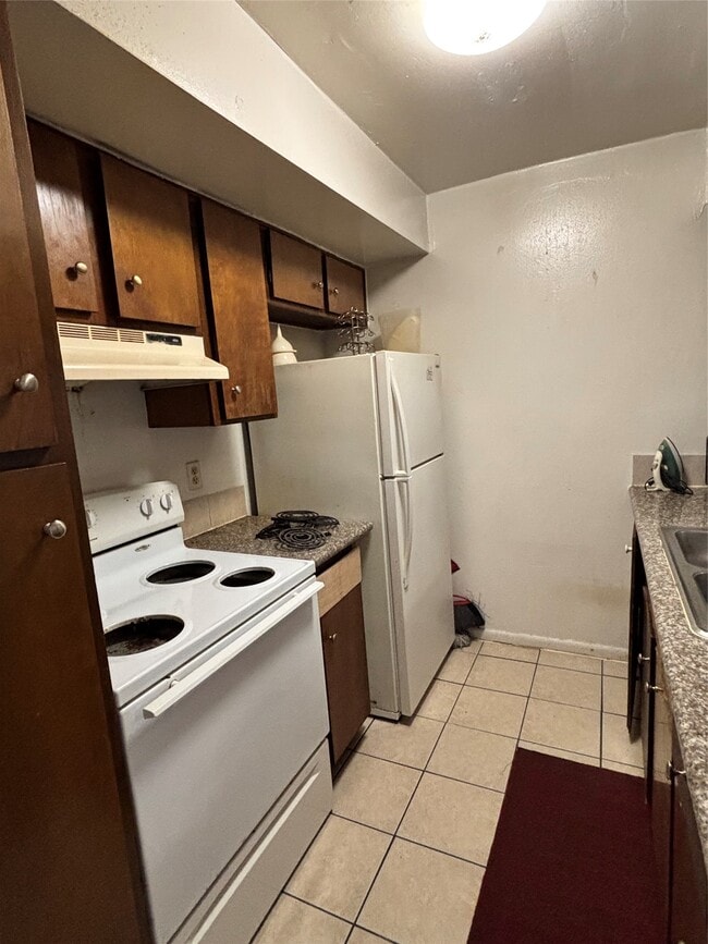 Photo - 8417 Hearth Dr Unit 7