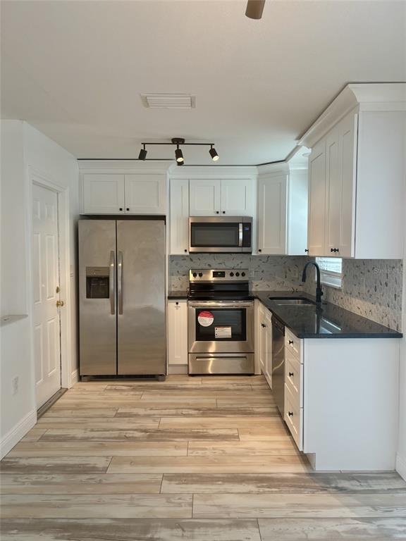 Photo - 10517 Hibiscus Dr