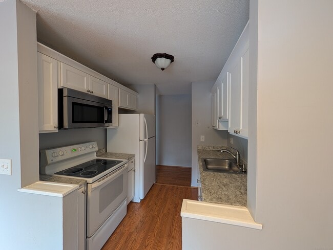 Photo - 41 Balance Rock Rd Unit APT 16