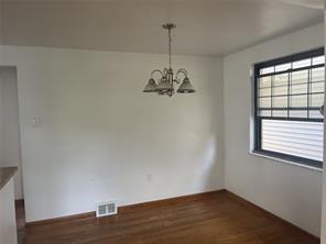 Photo - 218 Bronx Ave