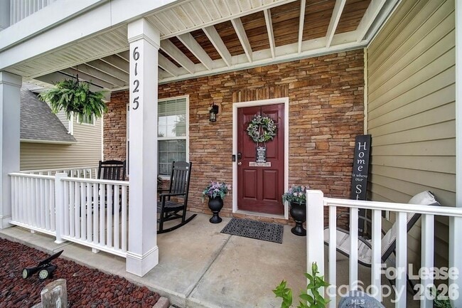 Photo - 6125 Kilchurn Dr