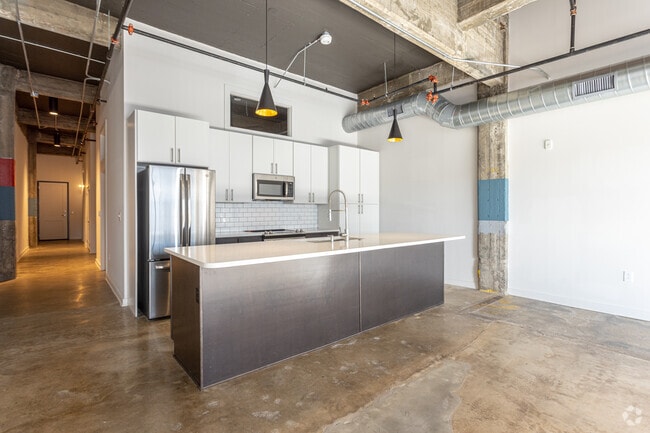 2BR, 2BA - 1,455SF
