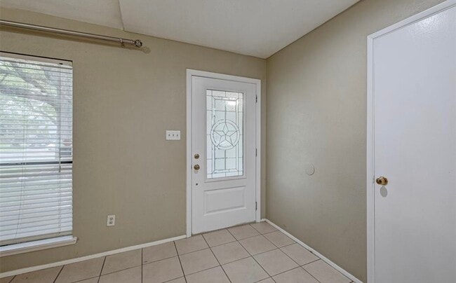 Photo - 16910 Cairngale St