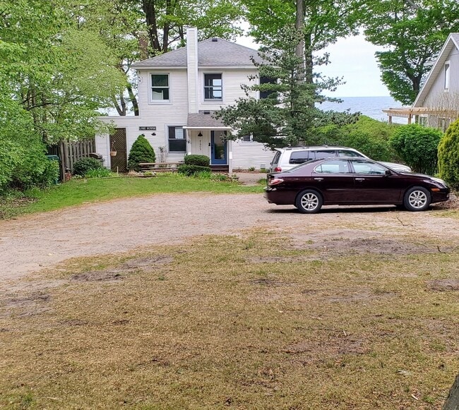 Photo - 2405 Lakefront Dr