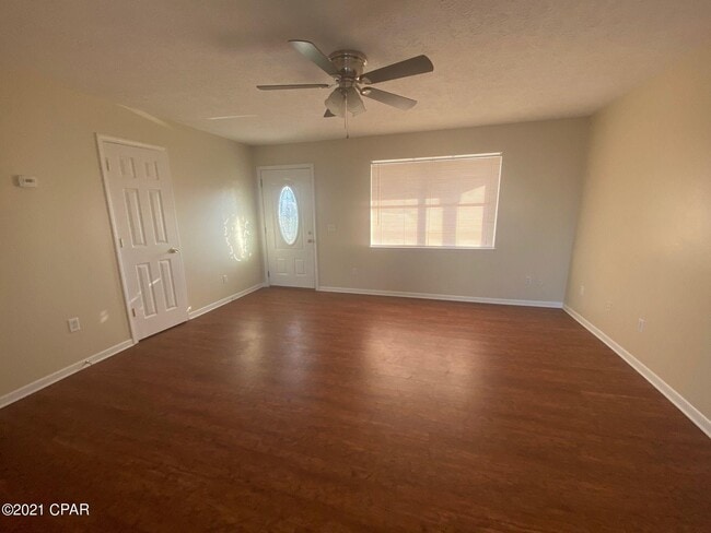 Photo - 610 E Pine Forest Dr