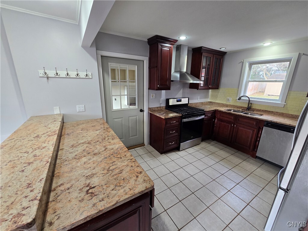 Photo - 205 Elmbrook Dr