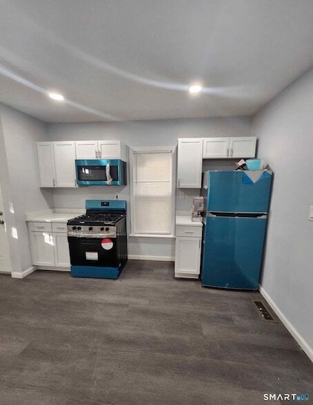 Photo - 1857 Central Ave