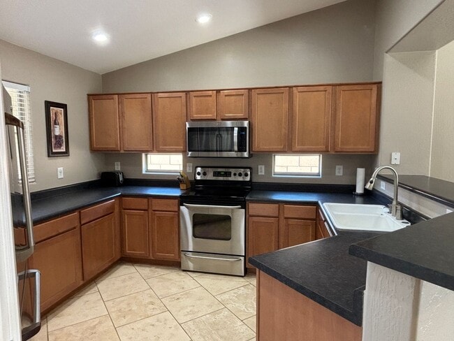 Photo - 1450 N Maria Ln