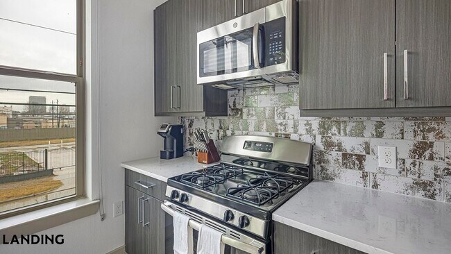 Photo - 3030 Summer St Unit 242