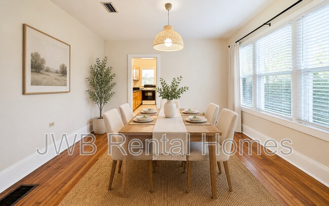 Photo - 1060 Cherry St