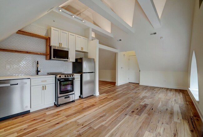 Photo - 620 S 8th St Unit 14
