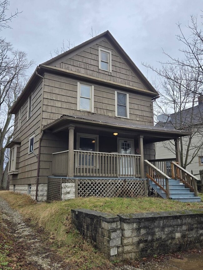 Photo - Charming 4-Bedroom Property in Prime Location