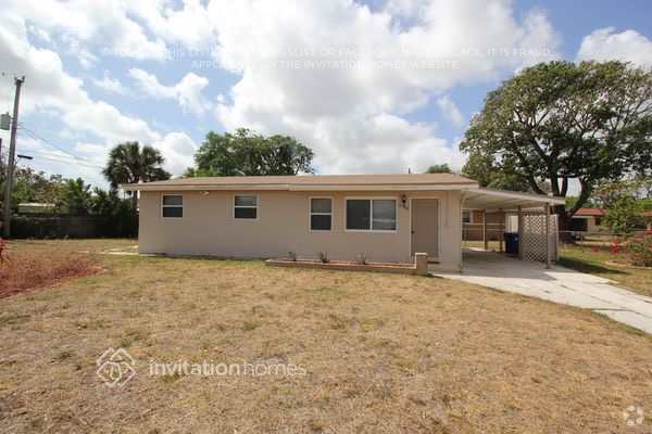 Building Photo - 3780 SW 16th Pl Rental