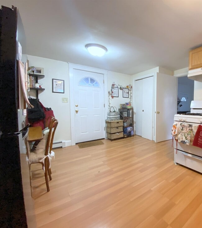 Photo - 392 Franklin St Unidad 5