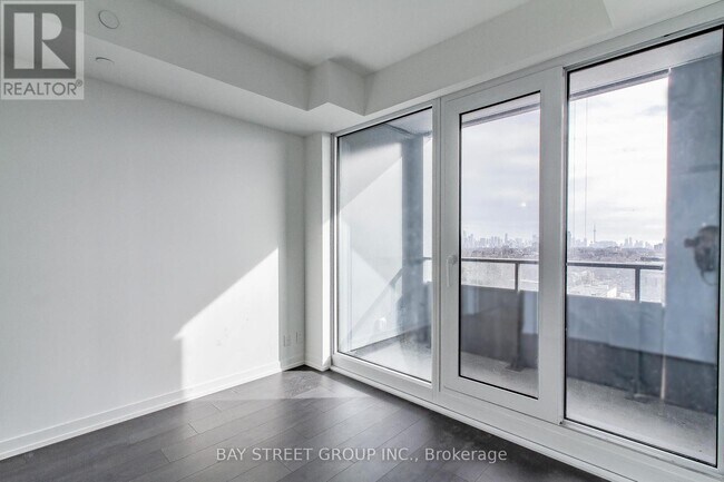 Photo - 2020 Bathurst St Unité 1203