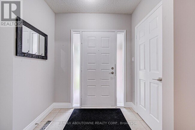Photo - 426 Parklane Rd