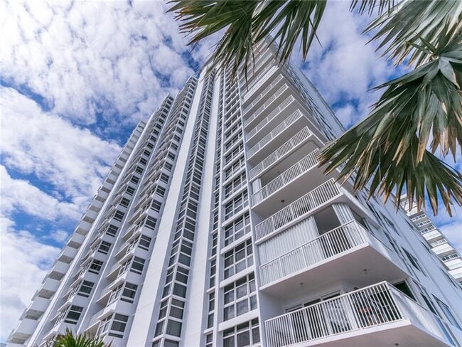 Building Photo - 1370 S Ocean Blvd Unit 1105 Rental