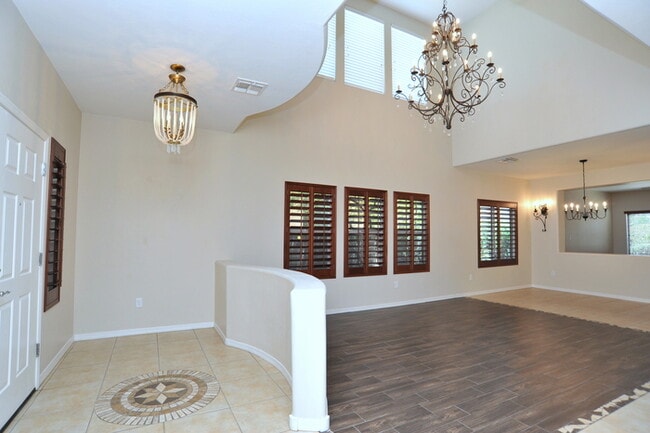 Photo - 4 Bedroom, 2.5 Bathroom in Oro Valley