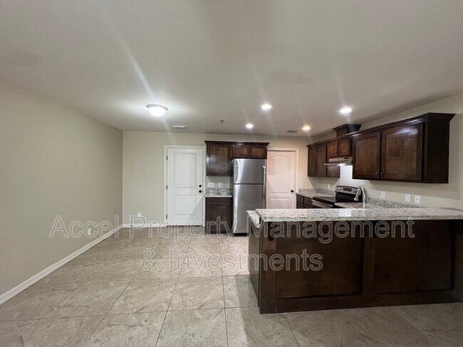 Photo - 2603 E Eisenhower Ave Unit 3