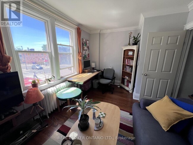 Photo - 770 St Clair Ave W Unit #2