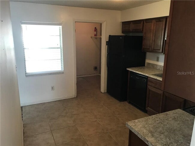 Photo - 2415 S Cedar Ave