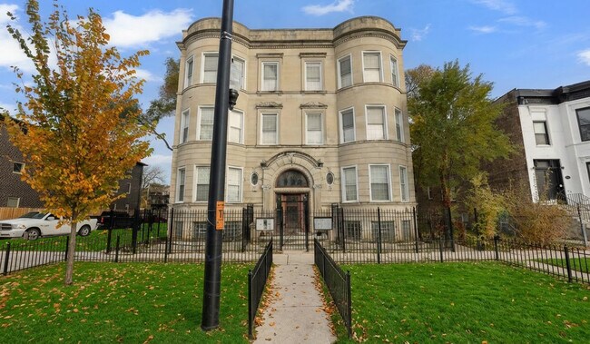 Photo - 5341 S Indiana Ave