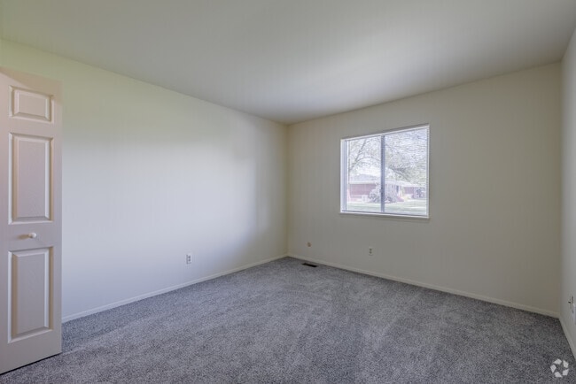 1BR, 1BA, Bedroom