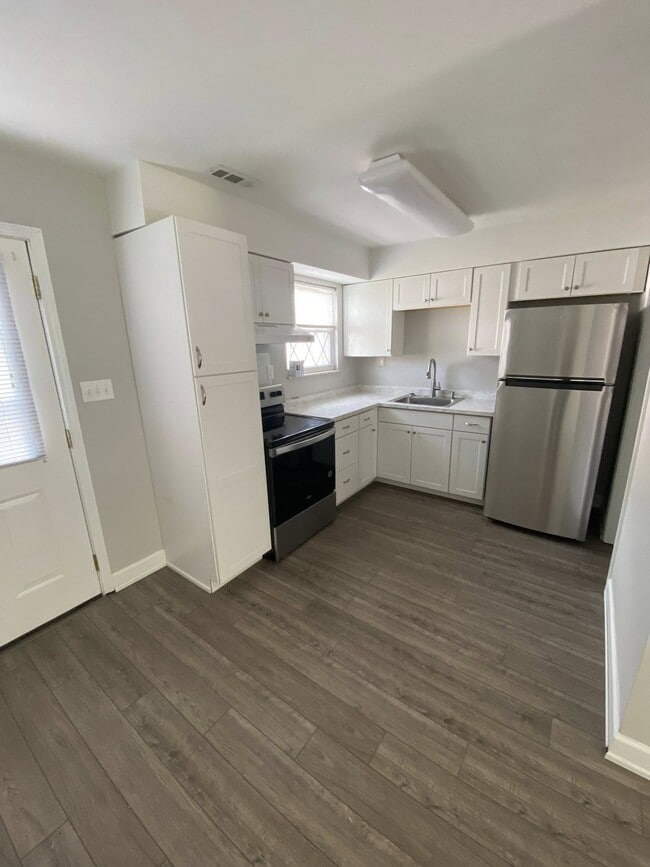 Photo - 205 2nd St E Unit 6
