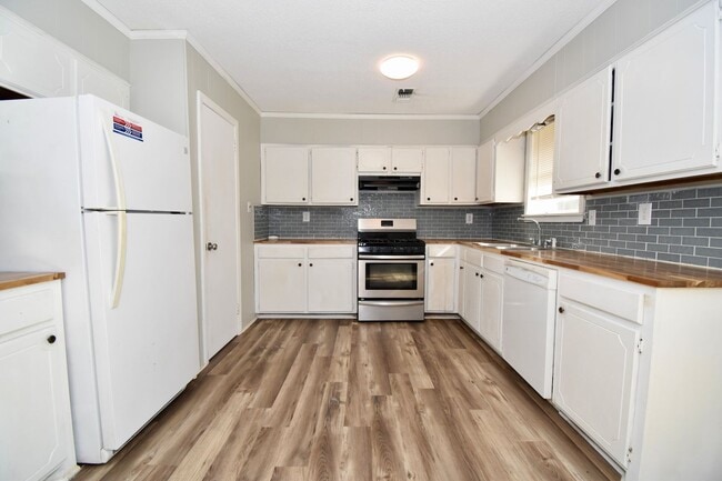 Photo - Centrally Located 3 Bed 1.5 Bath Home in Ruston