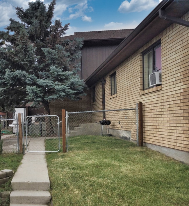 Photo - 472 Russell Ln Unidad 6