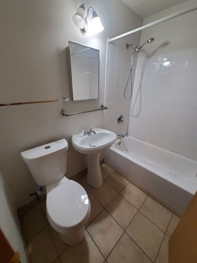 Photo - 1851 N Oakland Ave