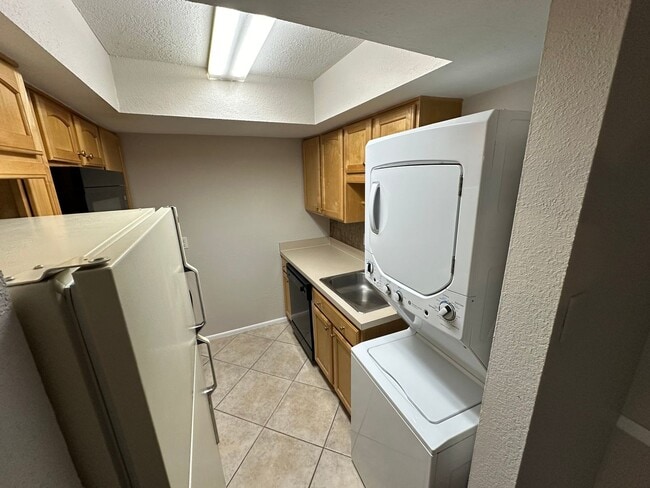 Photo - COZY 2 Bedroom/1.5 Bathroom 2nd Floor Condo!!
