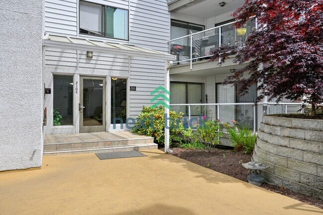 Building Photo - 2 Bed and 2 Bath Exceptional Condo with Water View is Available for Rent! Unit 306