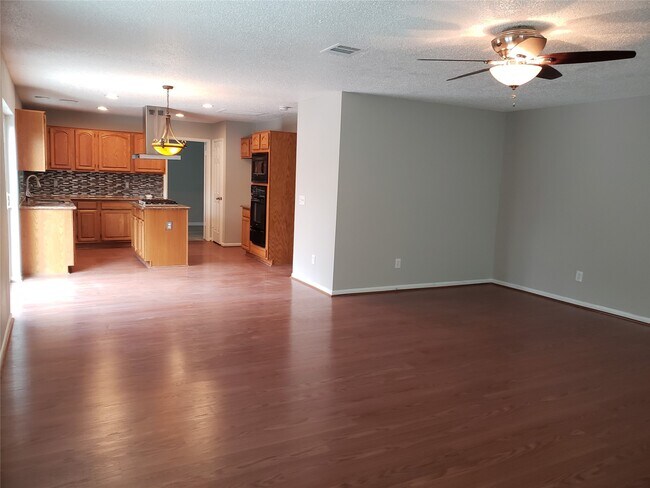 Photo - 8714 Warrenford Dr