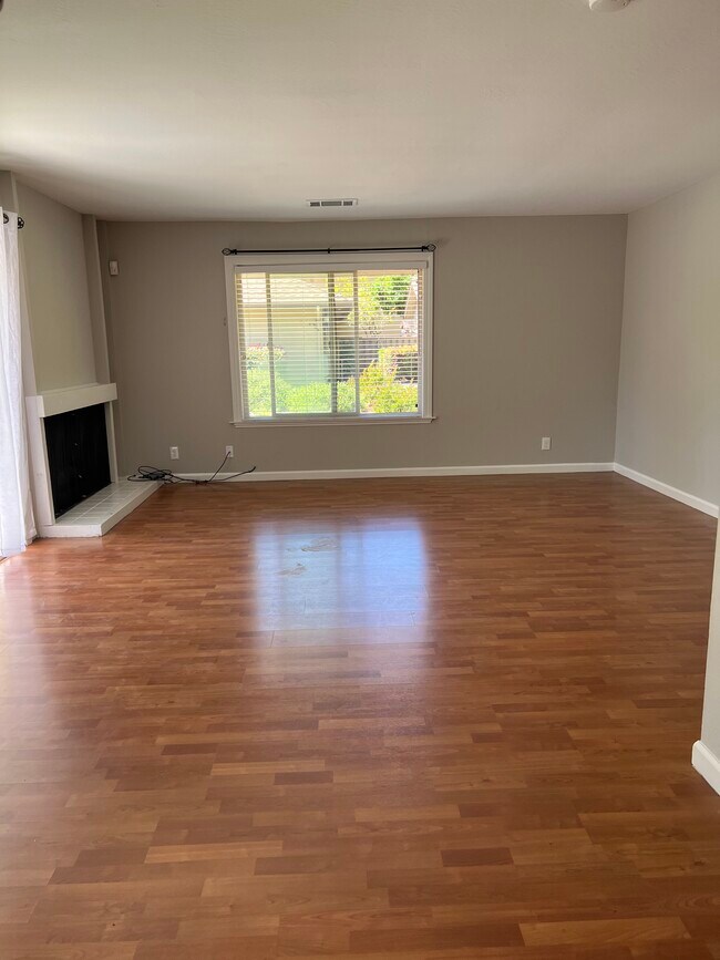 Photo - 1709 Countrywood Ct