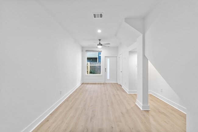 Photo - 1406 Valentine St Unidad A