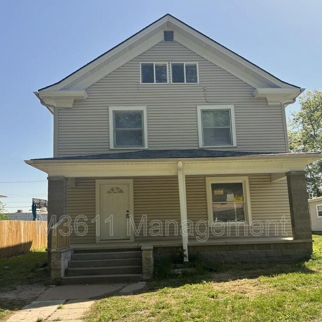 Photo - 612 N 26th St House