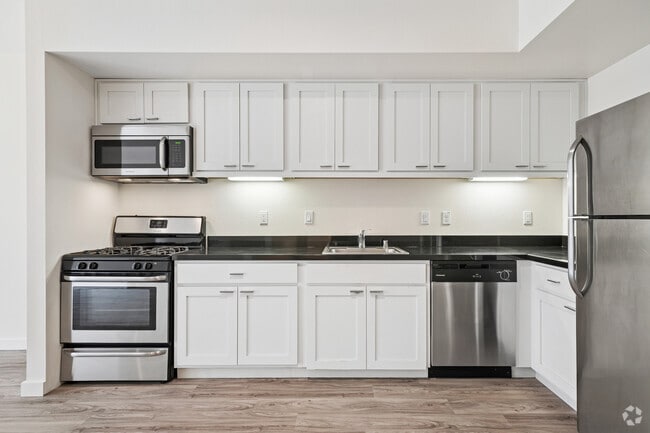 3BR, 2BA - 1,292SF - Kitchen