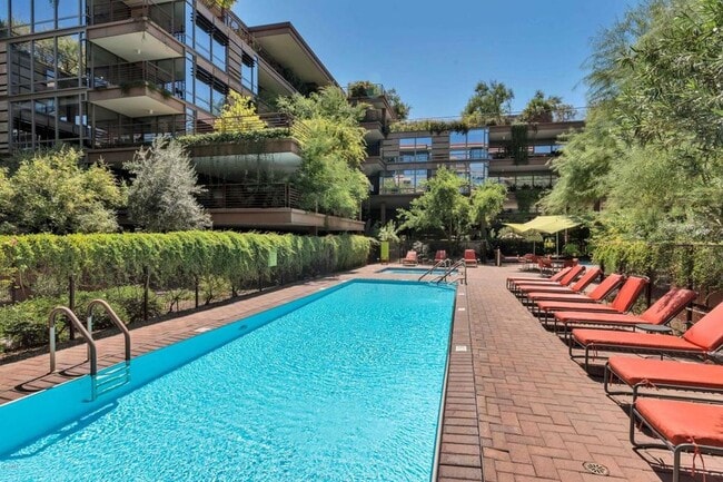 Outdoor Pool - 7137 E Rancho Vista Dr Unit 4001 Rental