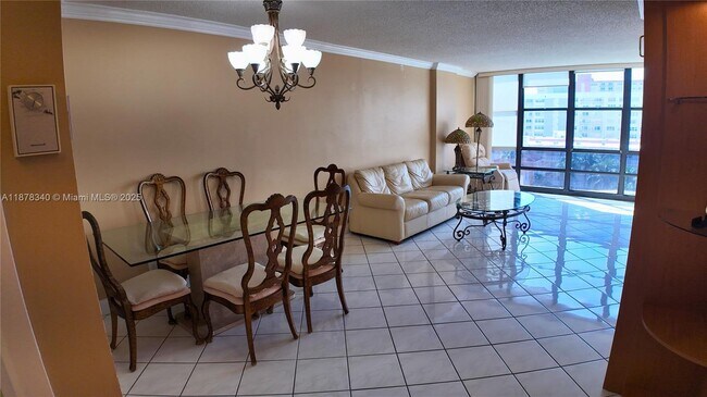 Photo - 2017 S Ocean Dr Unidad 706