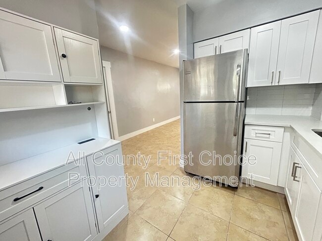 Photo - 233 41st Ave NE