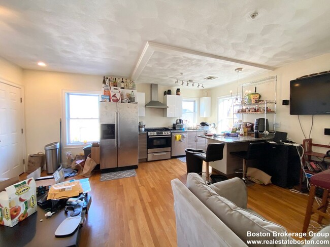 Photo - 132 Hillside St