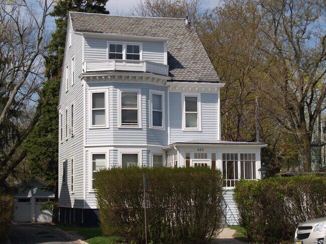 Photo - 680 Bloomfield Ave Unit 2nd floor