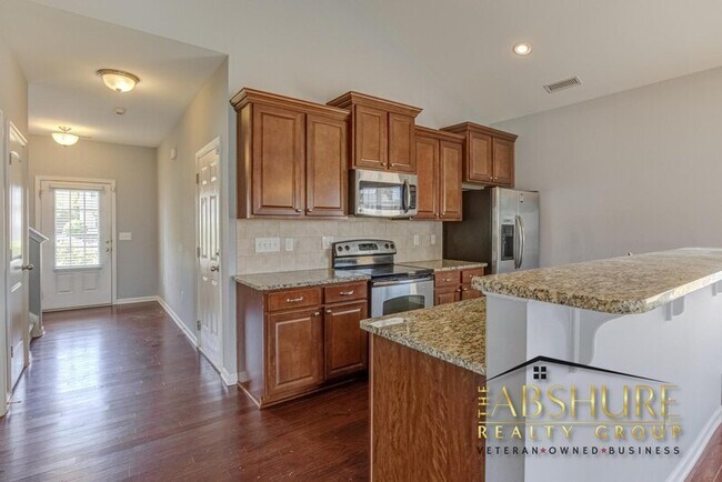 Photo - 535 Smith Ridge Way