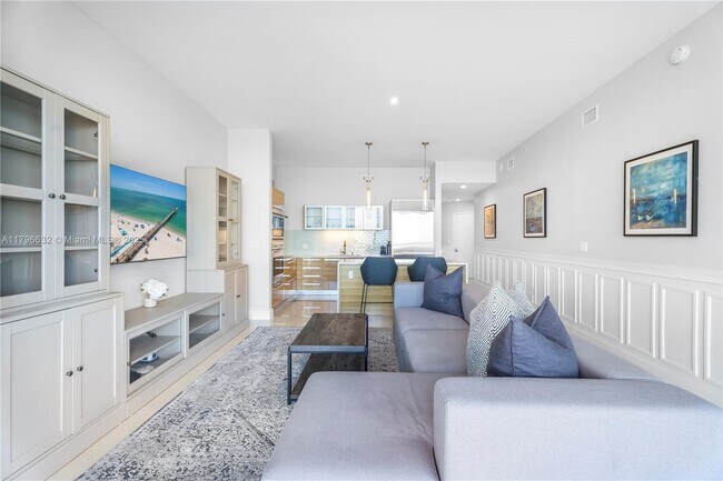 Photo - 2020 N Bayshore Dr Unidad 3308 Rental