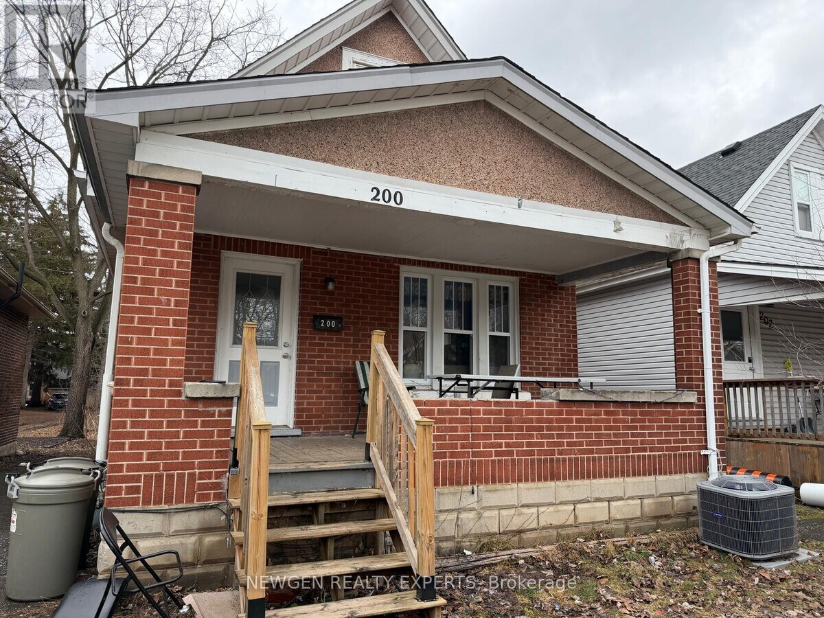 Photo - 200 Huron St