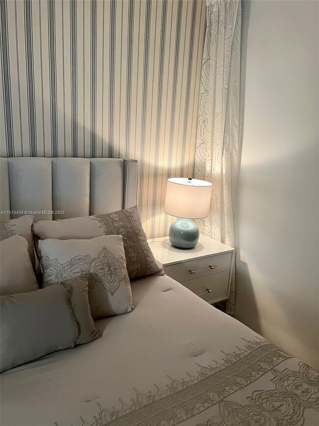 Photo - 6365 Collins Ave Condo Unit 2610