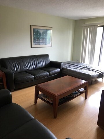 Photo - 10 Williams St Unit 31