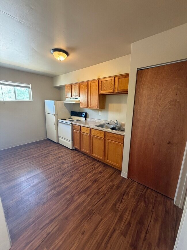 Photo - 25719 W Bridge St