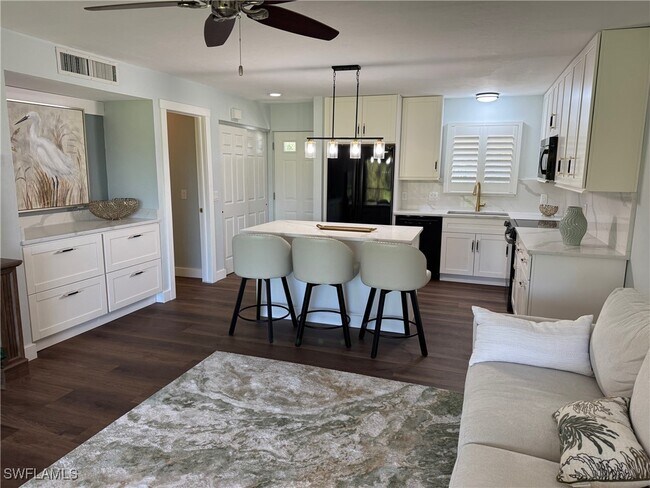 Photo - 746 Eagle Creek Dr Unit 203